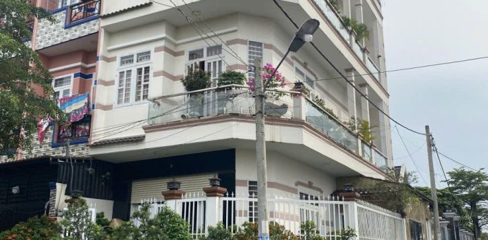 Nhà cao cấp 2 mặt tiền đường 12m, ngay cầu Long Kiểng 7,8 Tỷ