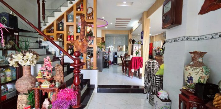 Nhà cao cấp 2 mặt tiền đường 12m, ngay cầu Long Kiểng 7,8 Tỷ
