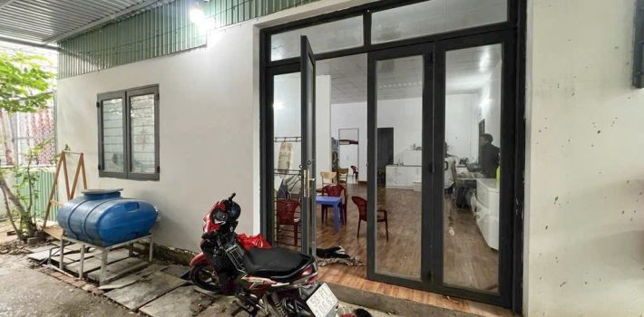 Bán nhà đồng sở hữu 10x12m ngay chợ Nhơn Đức