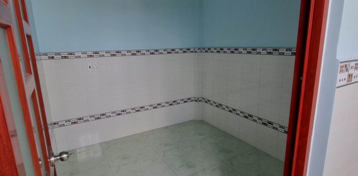 Nhà DSH mới ngay chợ Nhơn Đức 4×14 giá 2.15 Tỷ