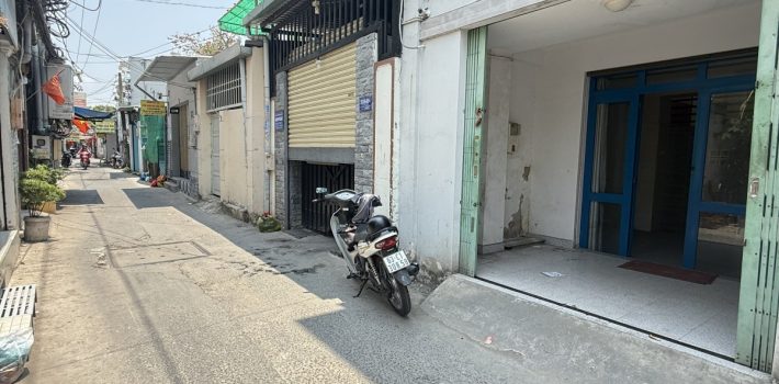 Nhà 4×15 Huỳnh Tấn Phát, hẻm thoáng Oto vào được