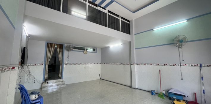 Bán nhà mặt tiền Đào Tông Nguyên chỉ 4.5 Tỷ ( ngang 5 m )