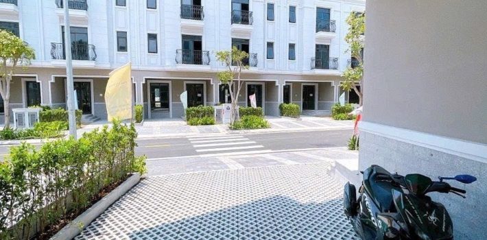 Nhà phố cao cấp Amelie 2314 Huỳnh Tấn Phát Phú Xuân