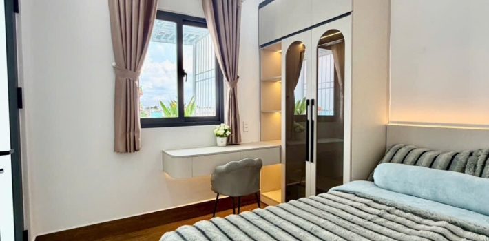 Bán nhà hẻm 1830 Huỳnh Tấn Phát giá rẻ cho đầu tư